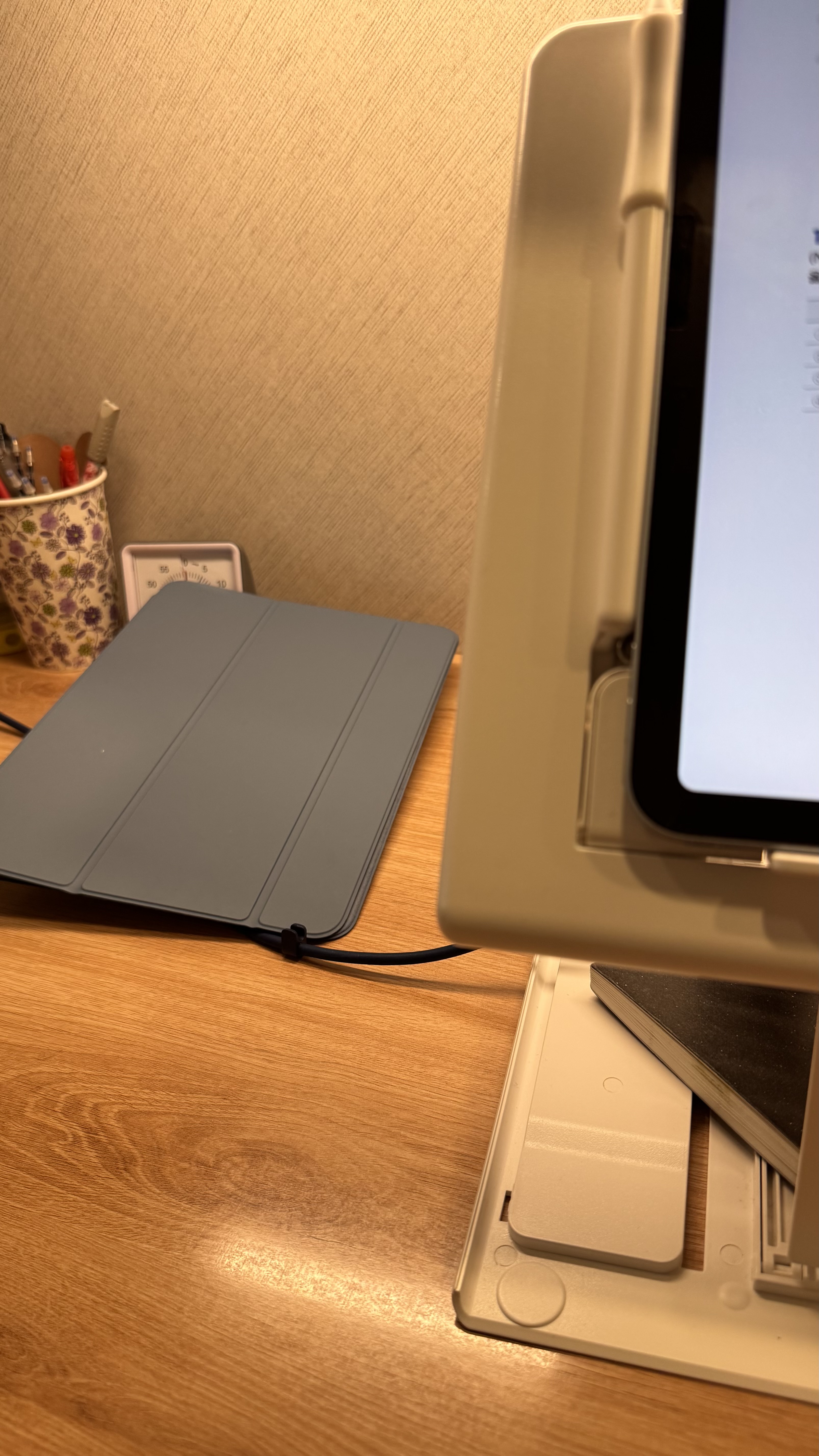 계속 공부가 넘안되고요ㅠ낼부터 갓생살겠다는